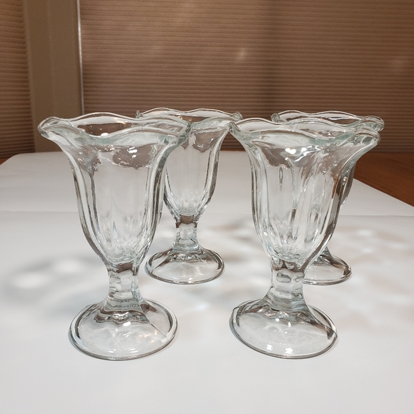 Vtg Anchor Hocking Clear Glass Footed Sundae Glass Fountainware Tulip (Set of 4) - Picture 7 of 11